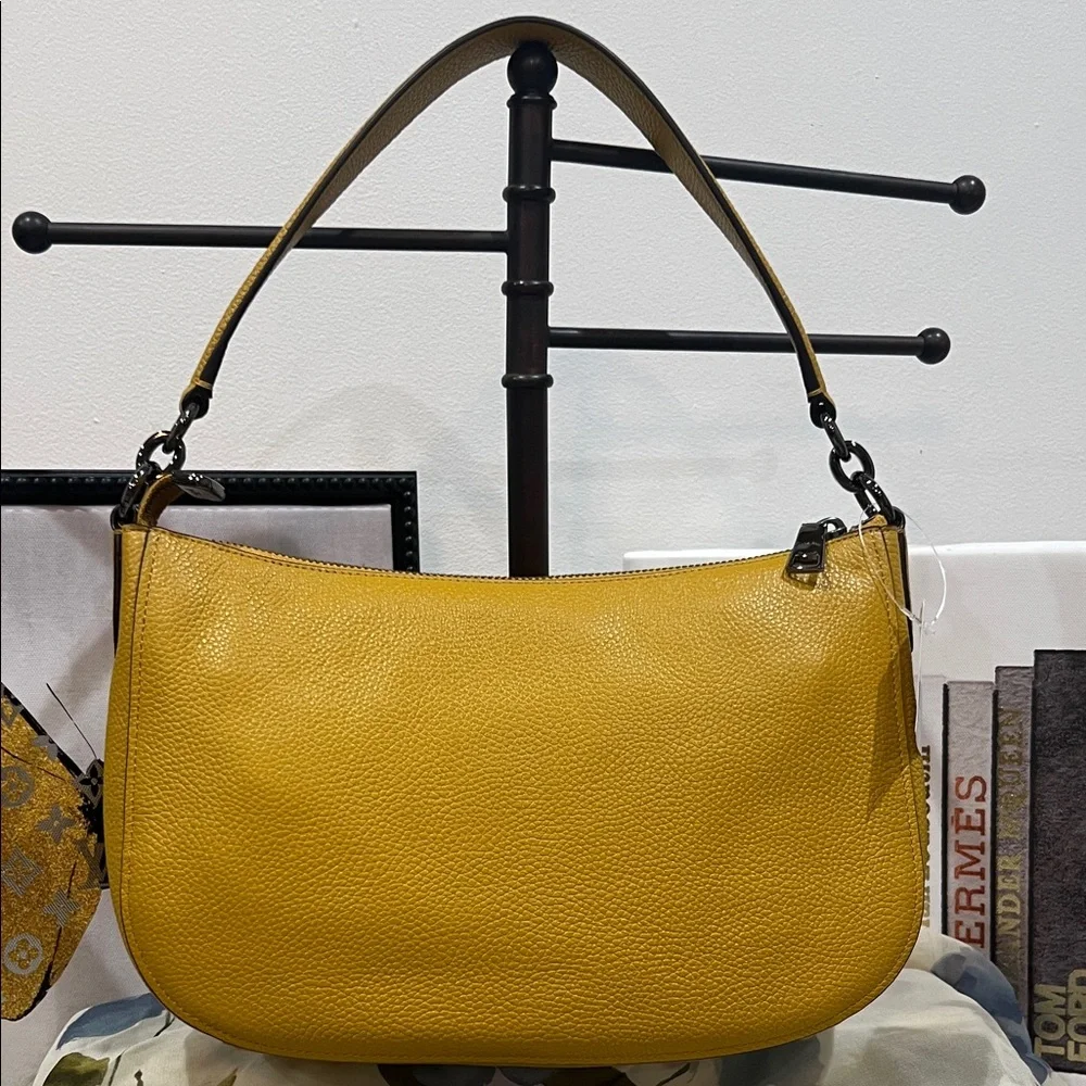 Coach Chelsea NWT Leather Shoulder Bag - Picture 3 of 12